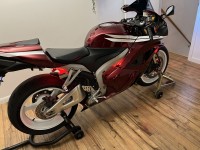 Qualità straordinaria e servizio clienti straordinario! Non potrei essere più soddisfatto di come è venuta la vernice! Ora la mia bici ha un aspetto migliore rispetto a quando l'ho comprata nuova!
